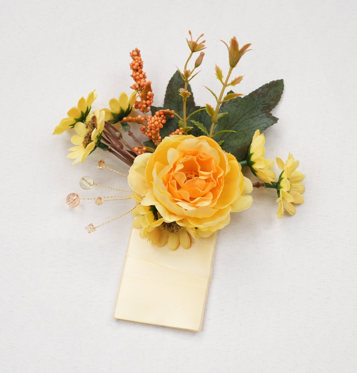 W 15*H 16cm Boutonnieres